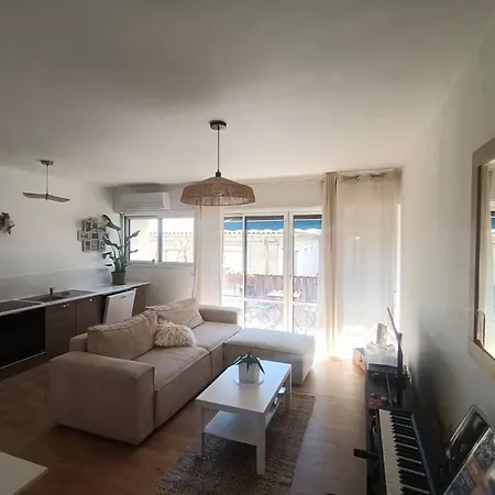 Lägenhet Au Coeur De Nimes, Un Lumineux Avec Garage Nîmes